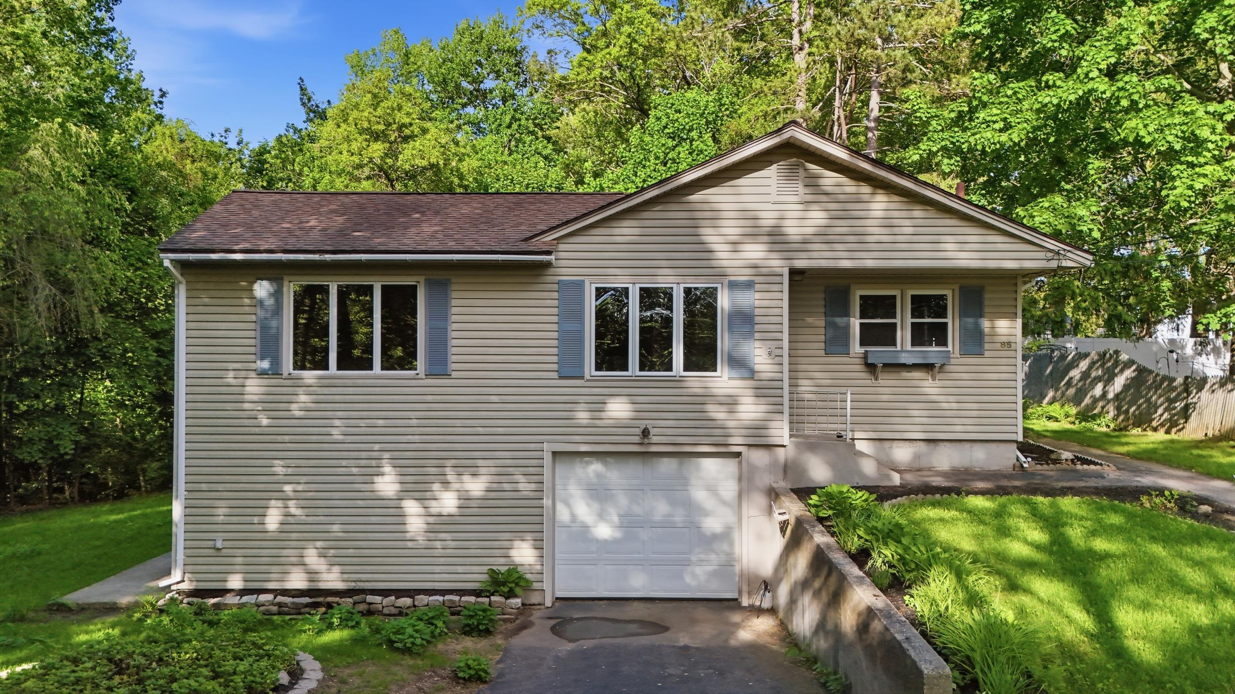 85 Whitney Avenue Manchester, NH 03104 - Photo 43 of 58