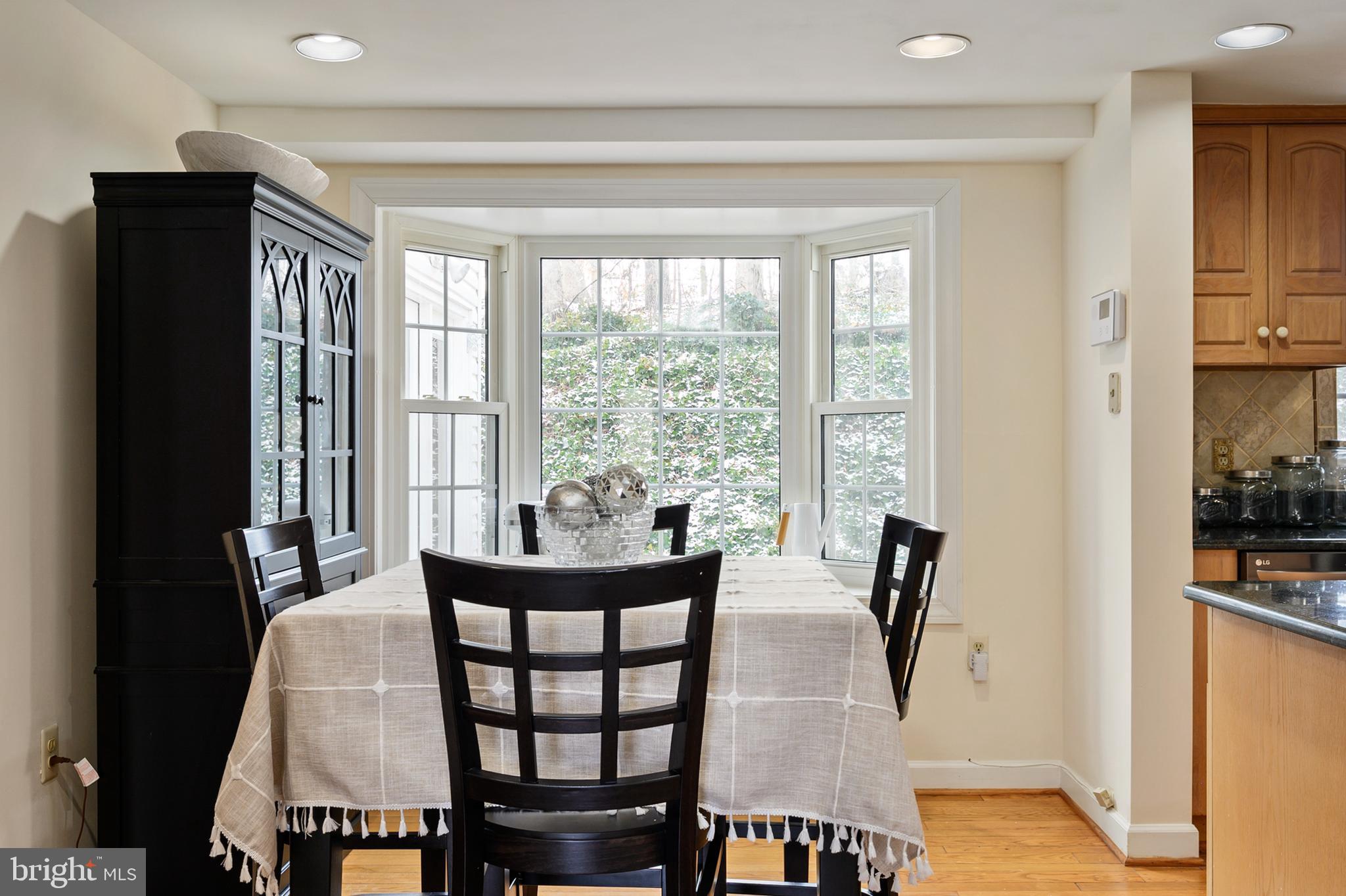16010 Edgewood Drive Dumfries, VA 22025 - Photo 18 of 85 Sun-drenched kitchen full of natural light