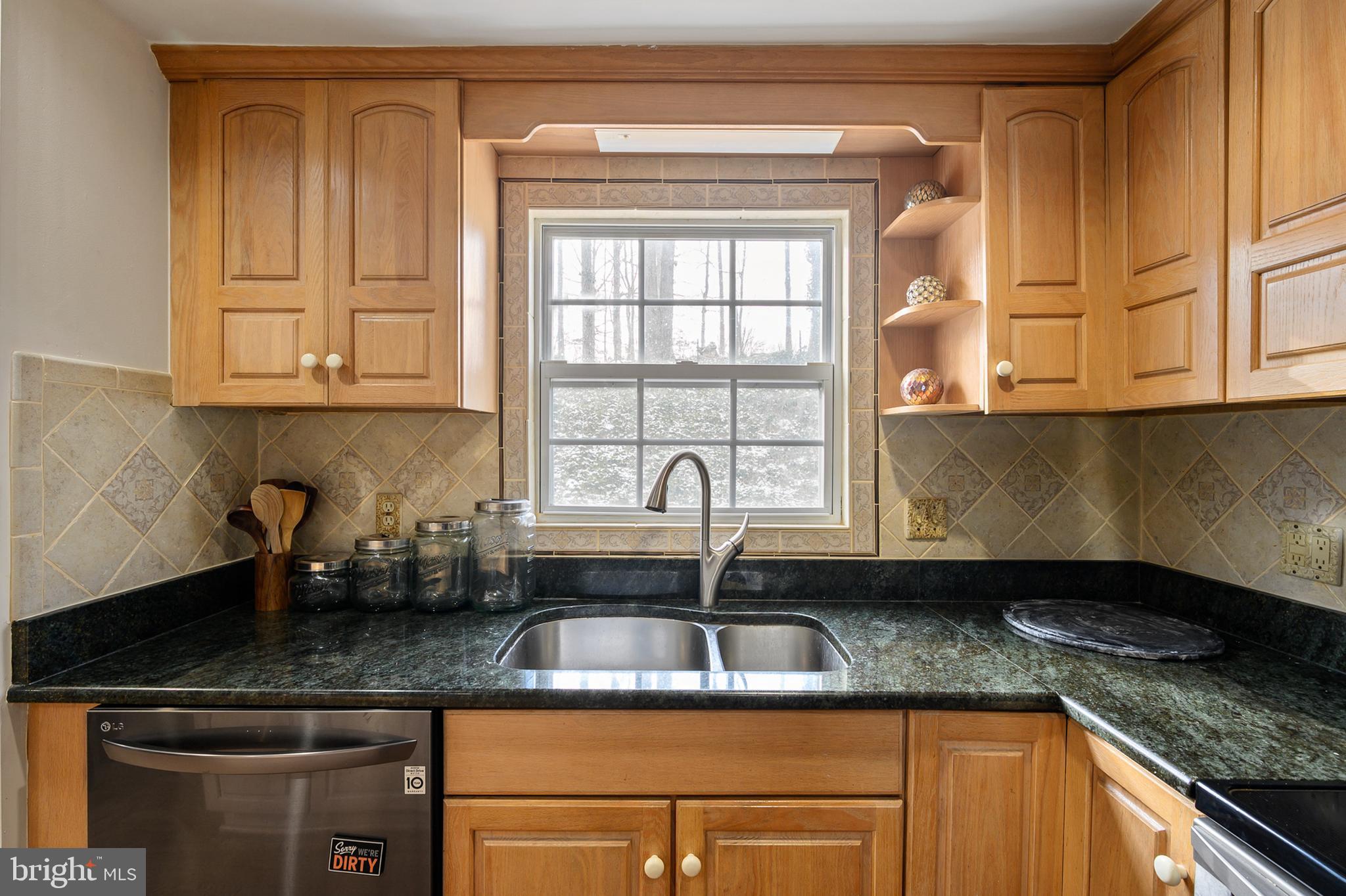 16010 Edgewood Drive Dumfries, VA 22025 - Photo 20 of 85 Kitchen overlooks the golf course