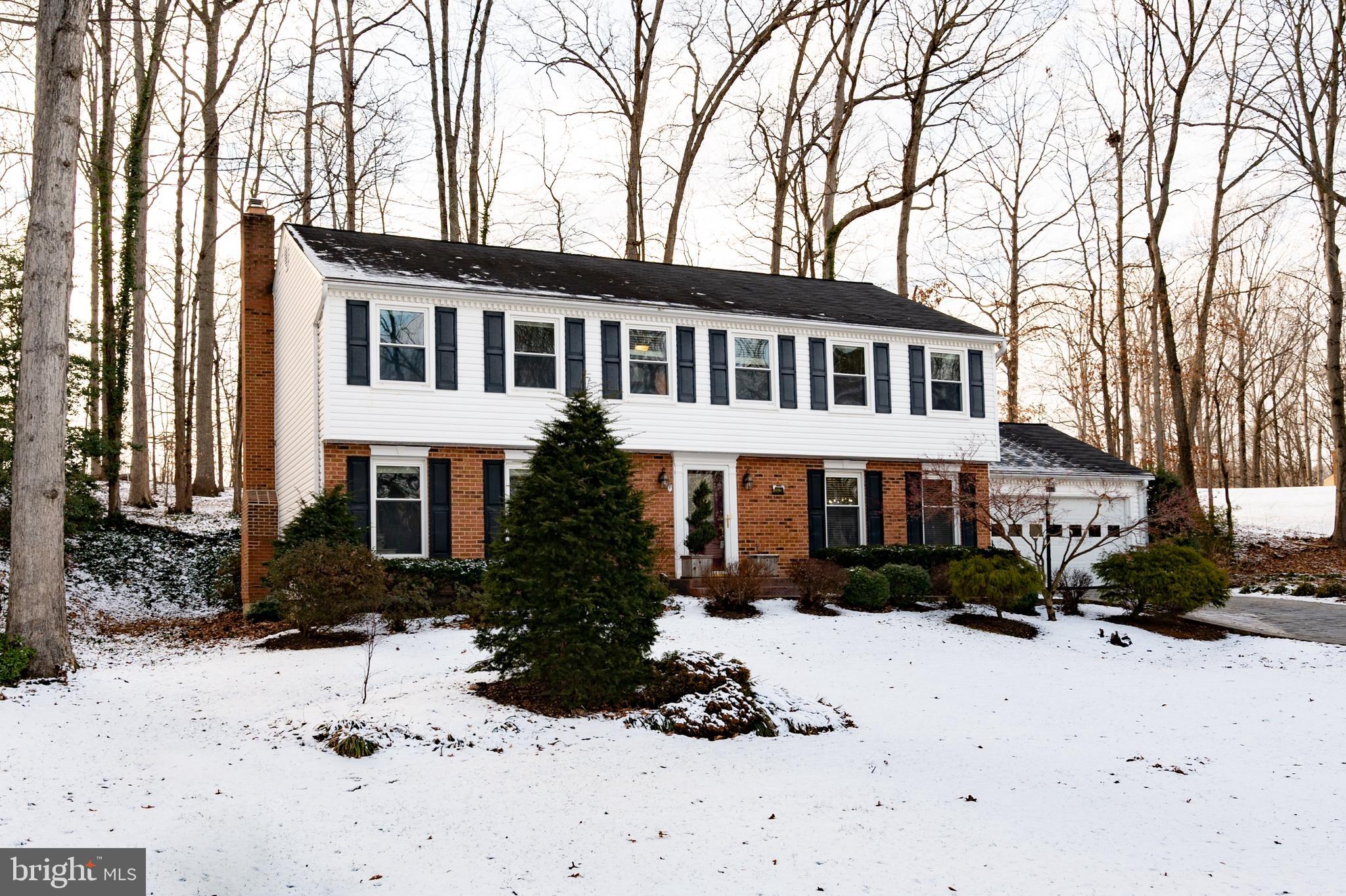 16010 Edgewood Drive Dumfries, VA 22025 - Photo 3 of 85 Rarely available home in Lake Montclair.