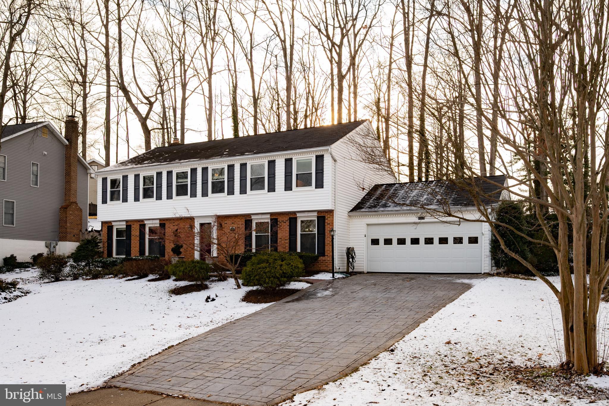 16010 Edgewood Drive Dumfries, VA 22025 - Photo 4 of 85 Private, stoned driveway w/landscaping