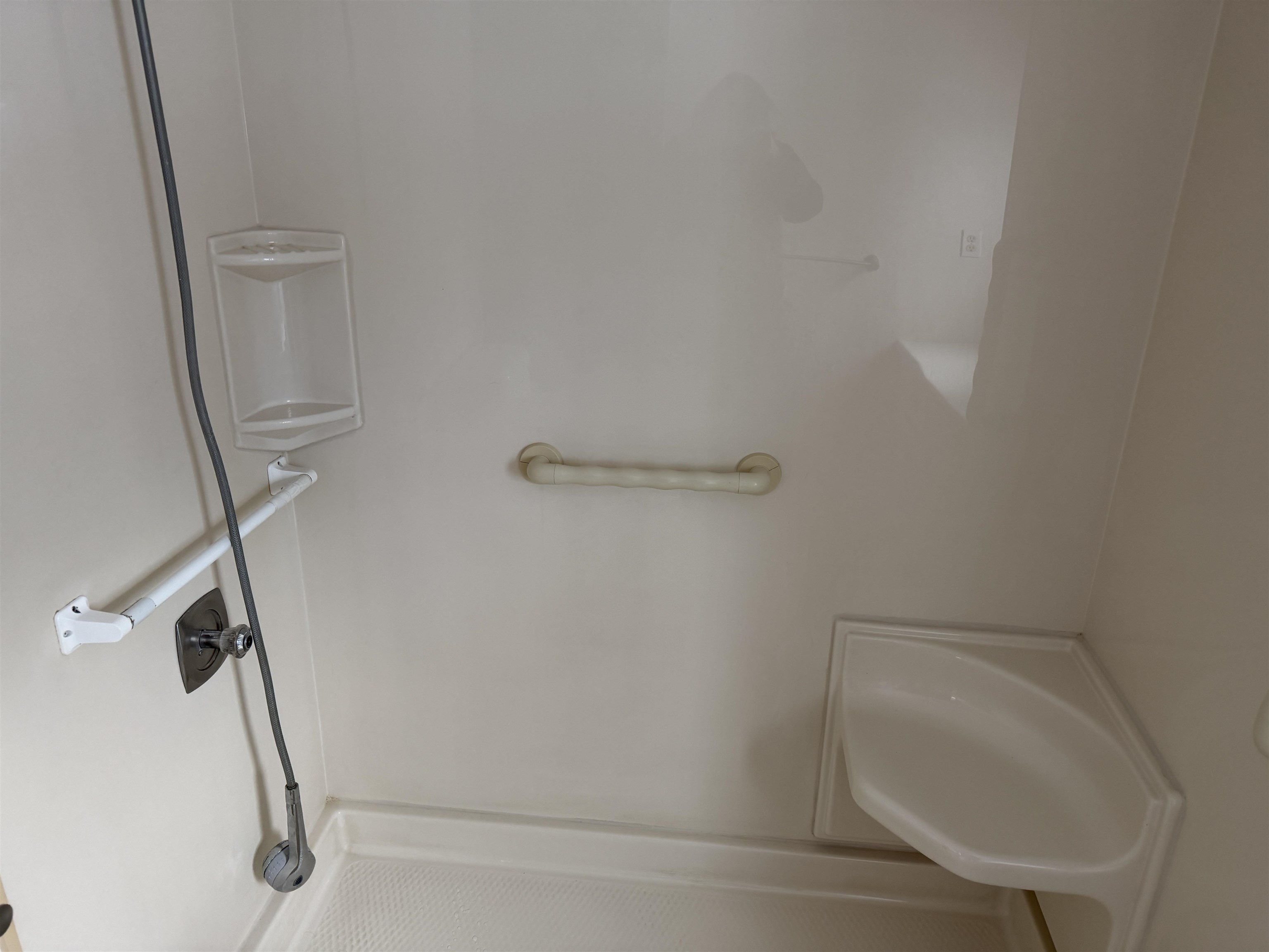 47 Scott Avenue Seabrook, NH 03874 - Photo 11 of 20