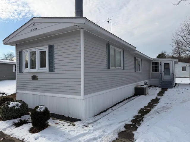 $239,900 | 47 Scott Avenue, Seabrook, NH 03874
