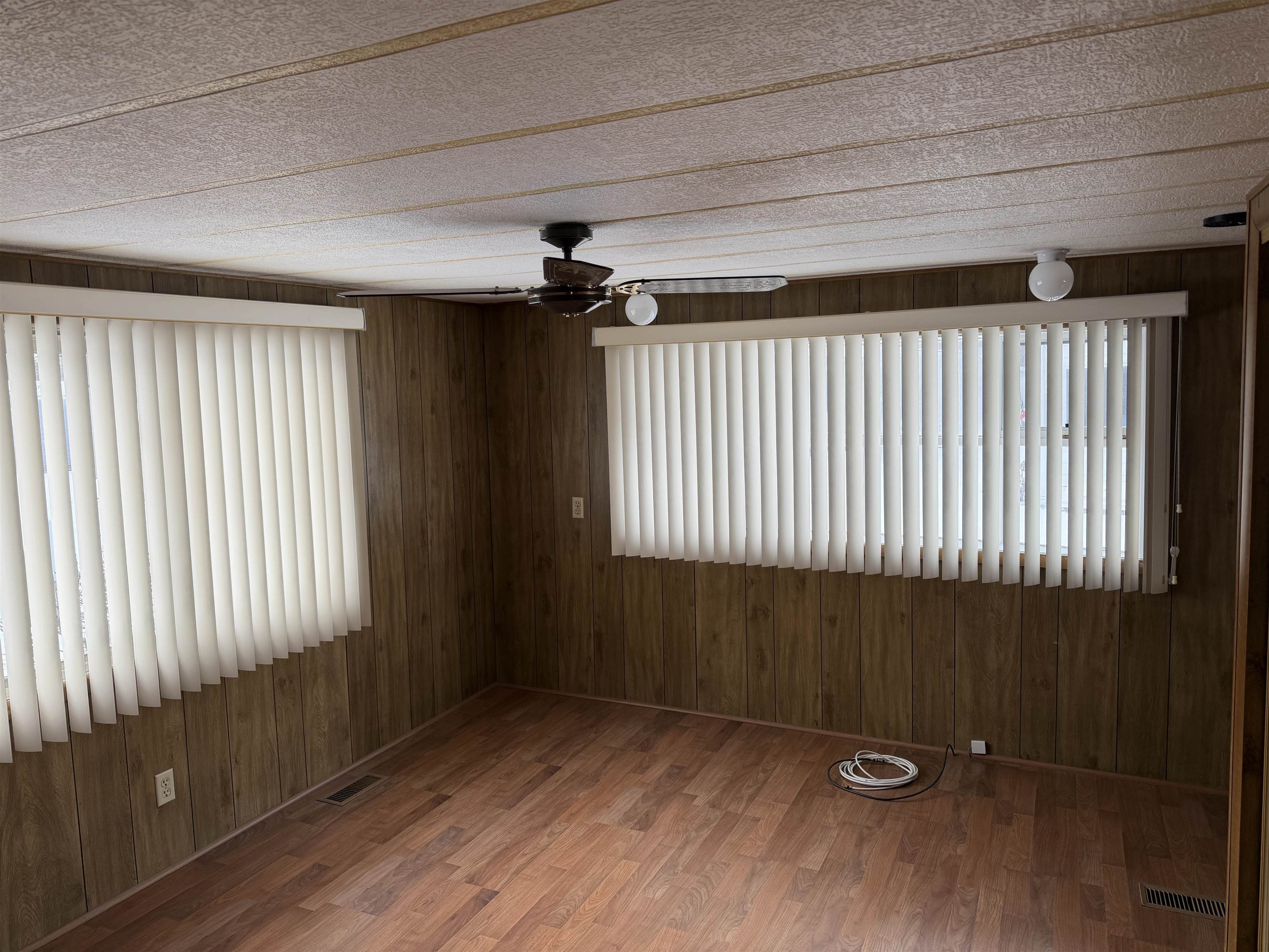 47 Scott Avenue Seabrook, NH 03874 - Photo 9 of 20