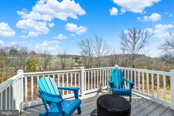 $459,900 | 18016 Dave Anne Circle, Stewartstown, PA 17363