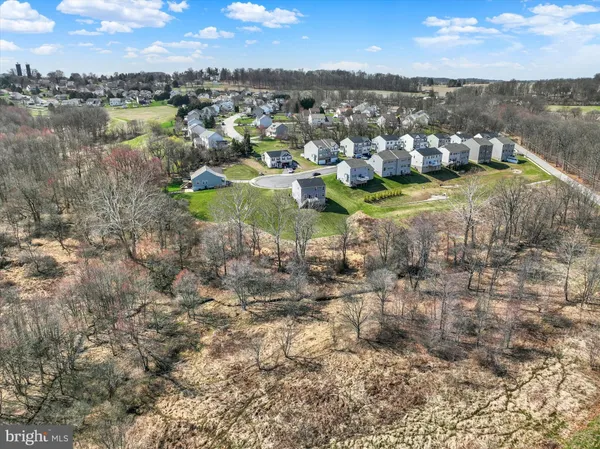 $449,900 | 18016 Dave Anne Circle, Stewartstown, PA 17363