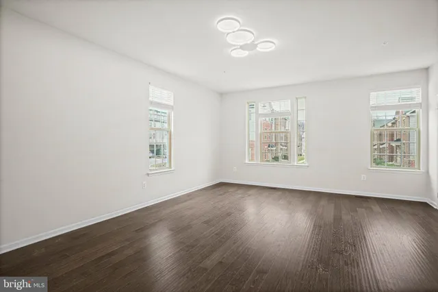 $525,000 | 2829 Fredericksburg Road, Hanover, MD 21076