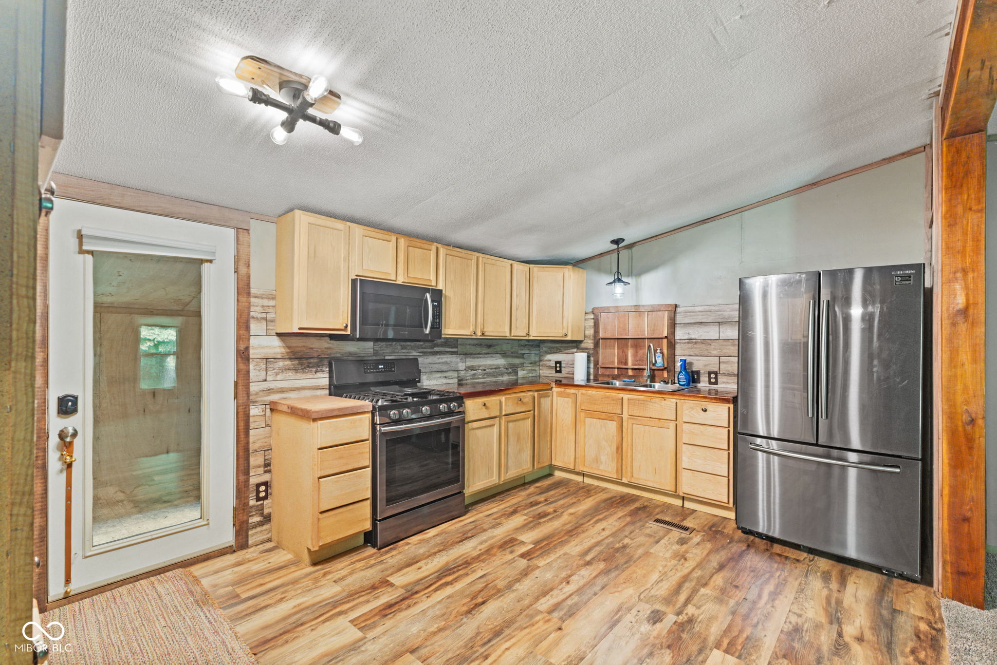 6091 Mt Moriah Road Nineveh, IN 46164 - Photo 8 of 37