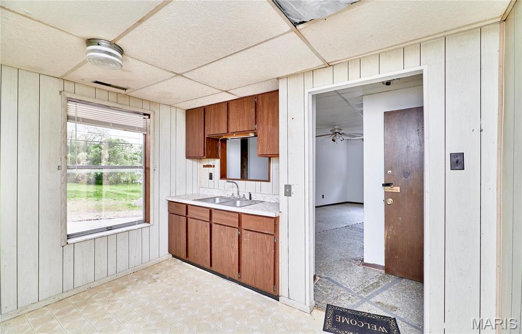 120 Collinsville Road Troy, IL 62294 - Photo 49 of 53