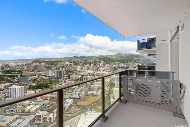 $3,175 | 1388 Kapiolani Boulevard, Unit 3804, Honolulu, HI 96814