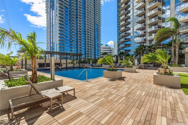$3,175 | 1388 Kapiolani Boulevard, Unit 3804, Honolulu, HI 96814