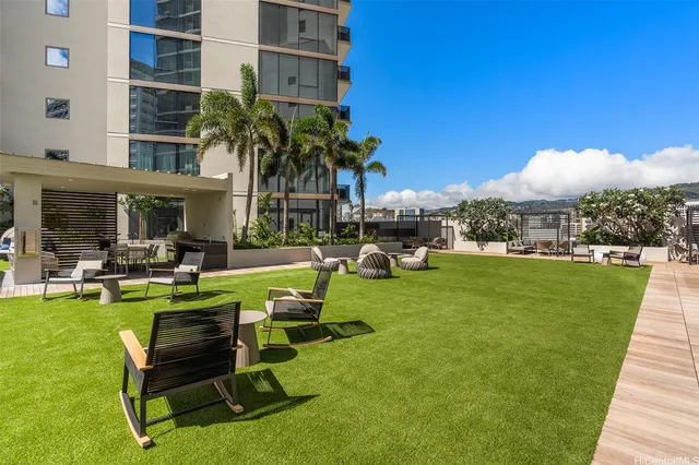 $3,175 | 1388 Kapiolani Boulevard, Unit 3804, Honolulu, HI 96814