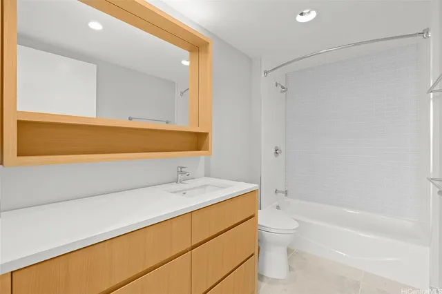 $3,175 | 1388 Kapiolani Boulevard, Unit 3804, Honolulu, HI 96814