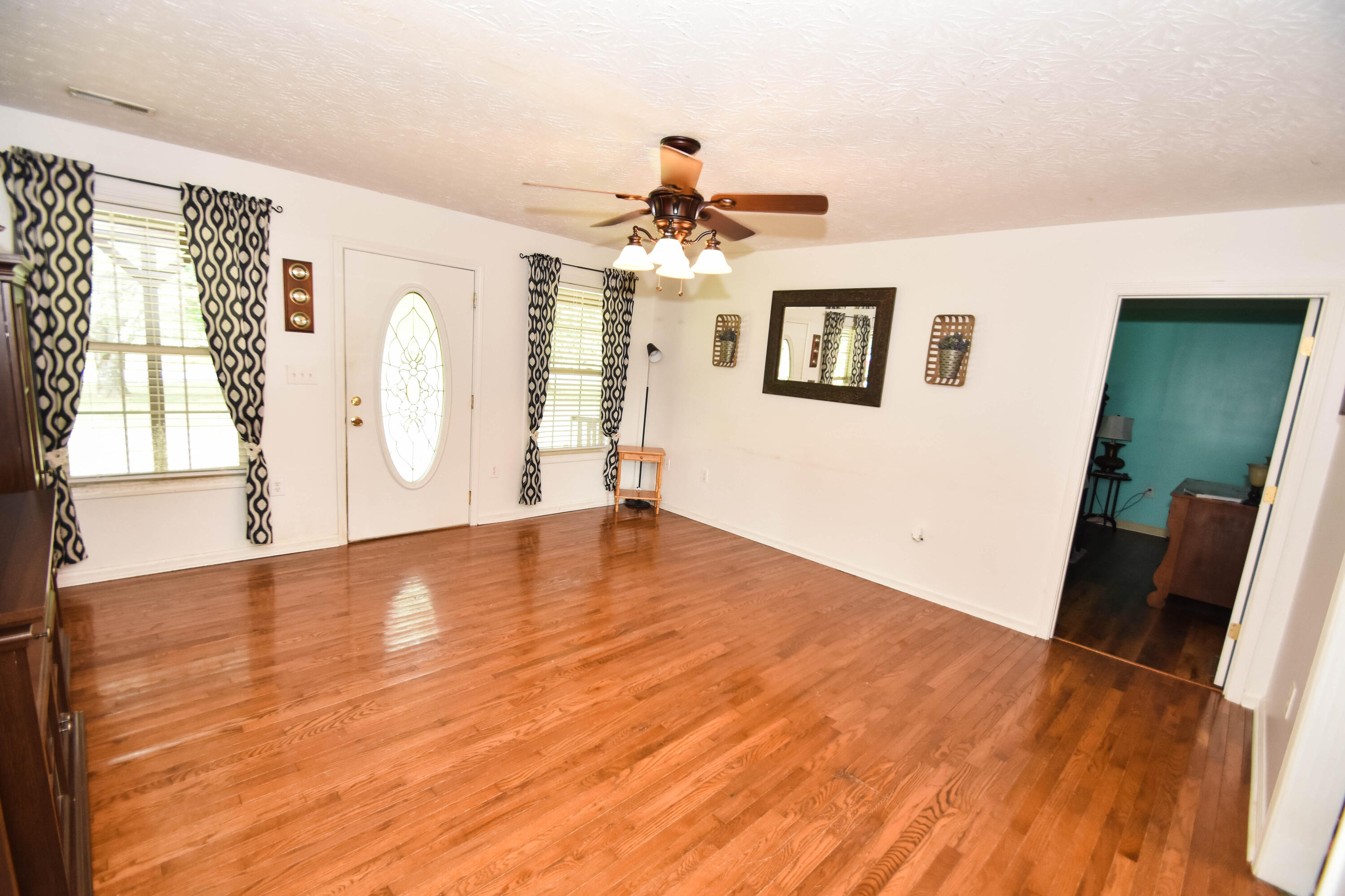 810 Gabbard Road Berea, KY 40403 - Photo 8 of 22 DSC_9963