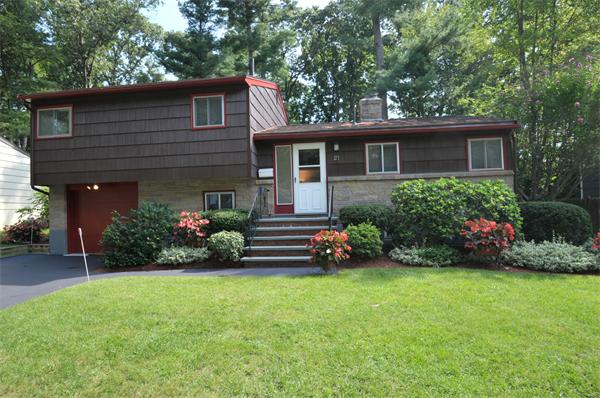 21 Woodward Road Framingham, MA 01701 - Photo 1 of 28 Gallery Image 1