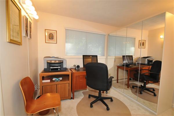 21 Woodward Road Framingham, MA 01701 - Photo 13 of 28 Gallery Image 13