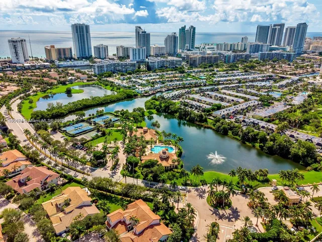 $2,199,000 | 1141 Waterside Lane, Hollywood, FL 33019