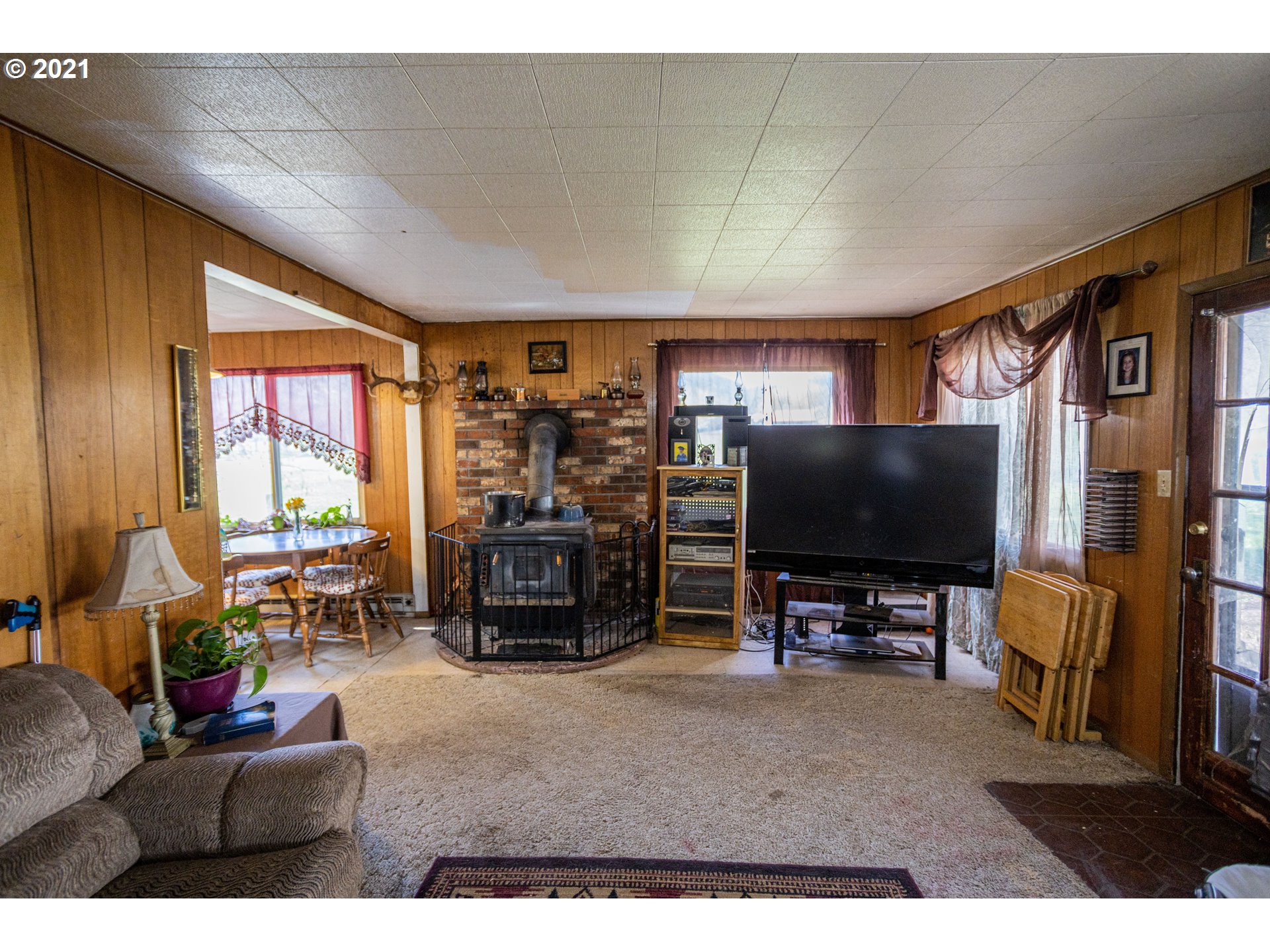 80788 Shadybrook Road Tygh Valley, OR 97063 - Photo 15 of 29 Gallery Image 15