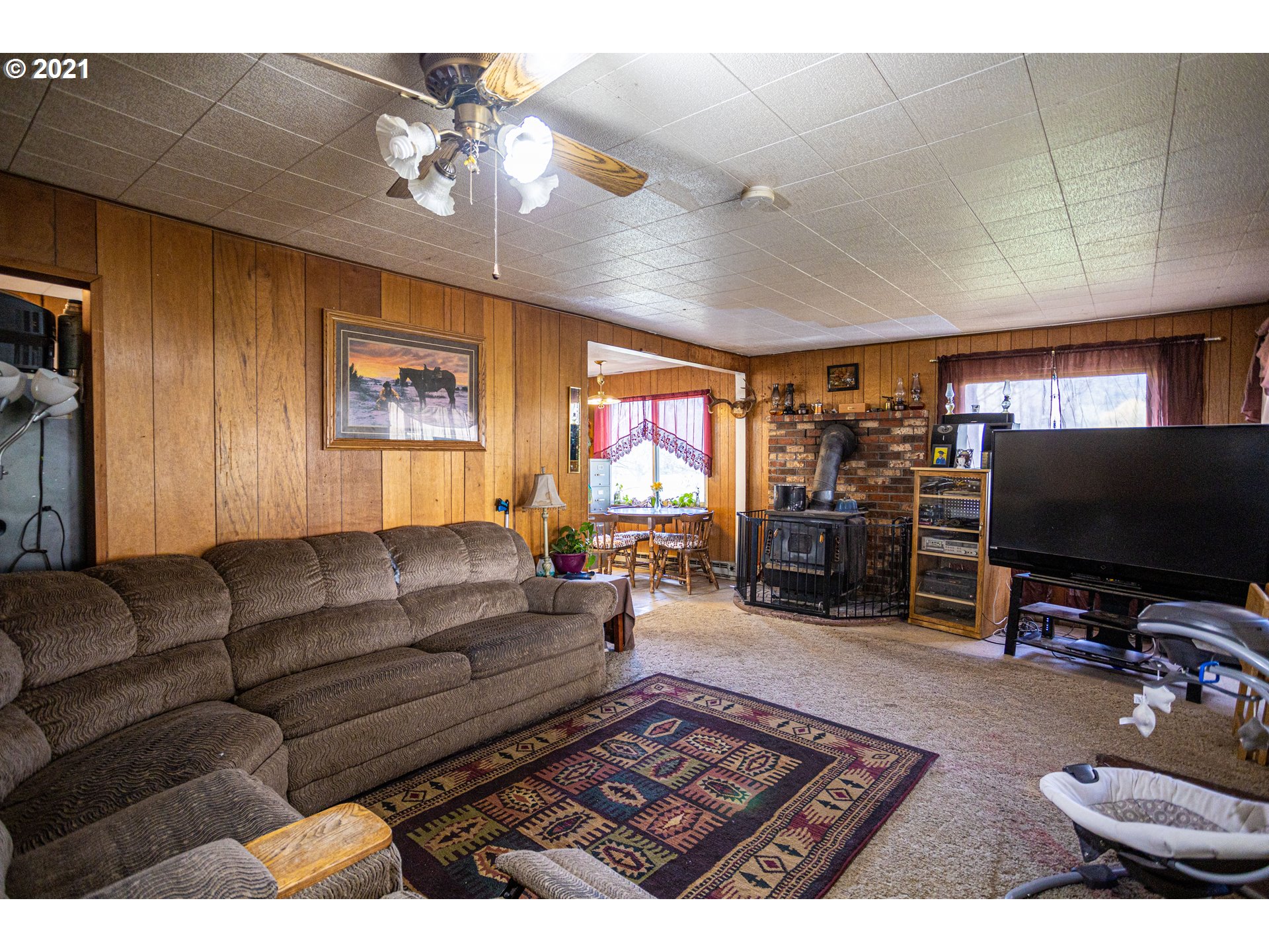 80788 Shadybrook Road Tygh Valley, OR 97063 - Photo 17 of 29 Gallery Image 17