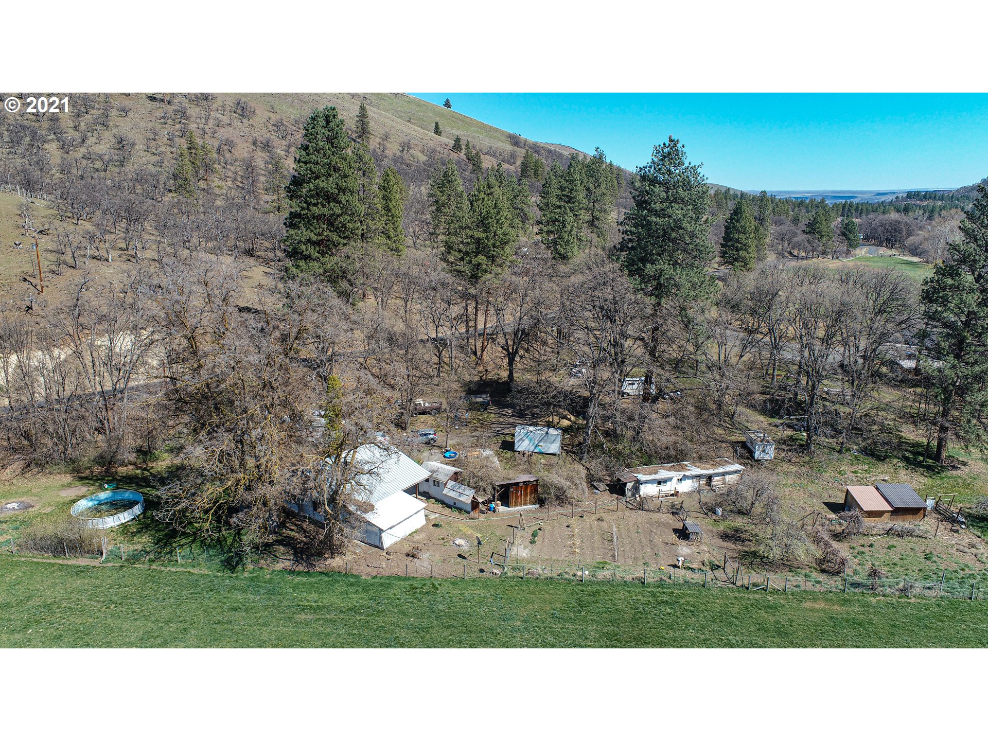 80788 Shadybrook Road Tygh Valley, OR 97063 - Photo 10 of 29 Gallery Image 10
