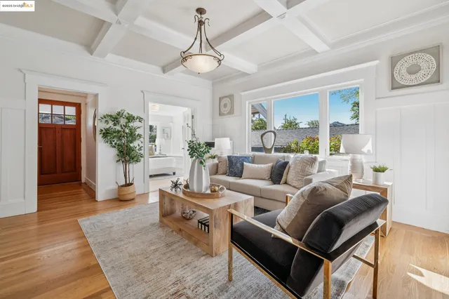 $995,000 | 4949 Coronado Avenue, Oakland, CA 94618