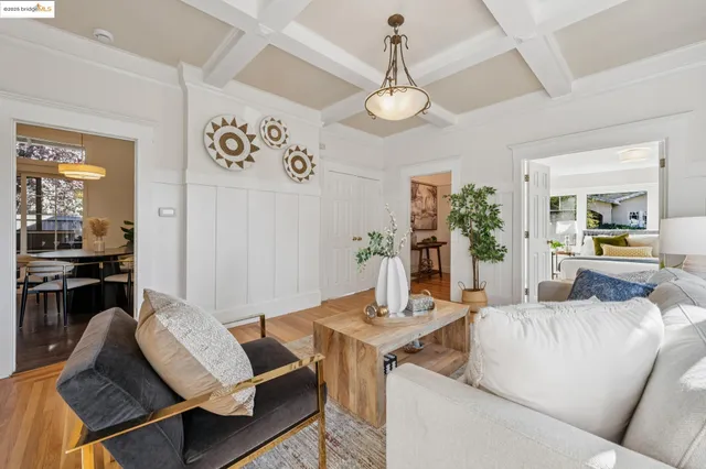 $995,000 | 4949 Coronado Avenue, Oakland, CA 94618