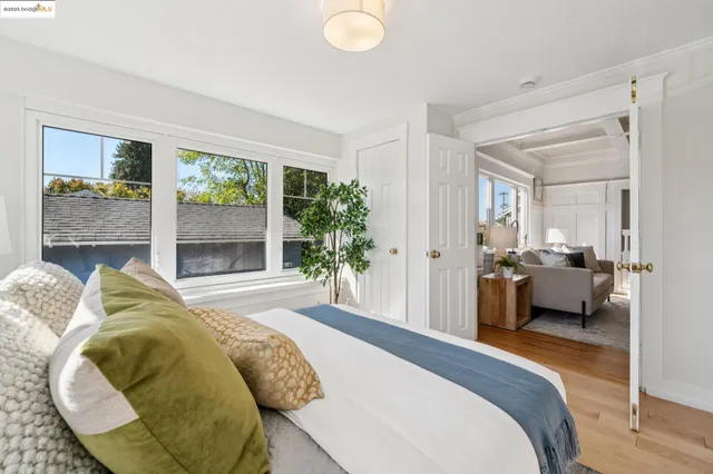 $995,000 | 4949 Coronado Avenue, Oakland, CA 94618