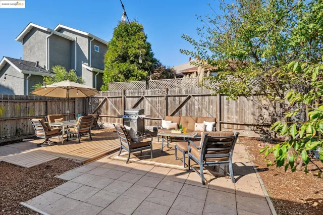 $995,000 | 4949 Coronado Avenue, Oakland, CA 94618