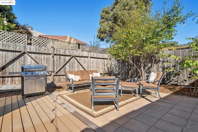 $995,000 | 4949 Coronado Avenue, Oakland, CA 94618