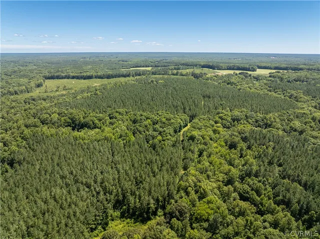 $479,000 | 602 Longview Drive, Brodnax, VA 23920