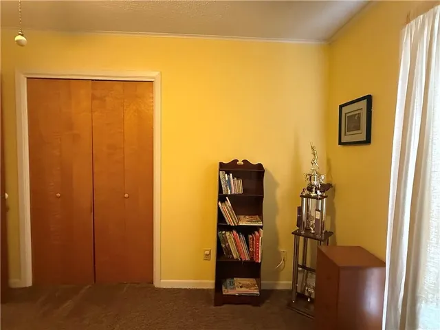 $199,000 | 402 Longstreet Drive, Pineville, LA 71360