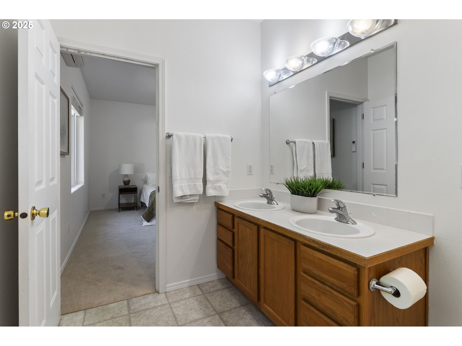 2175 Kelsey Lane Eugene, OR 97402 - Photo 14 of 27 a bathroom with a sink double vanity