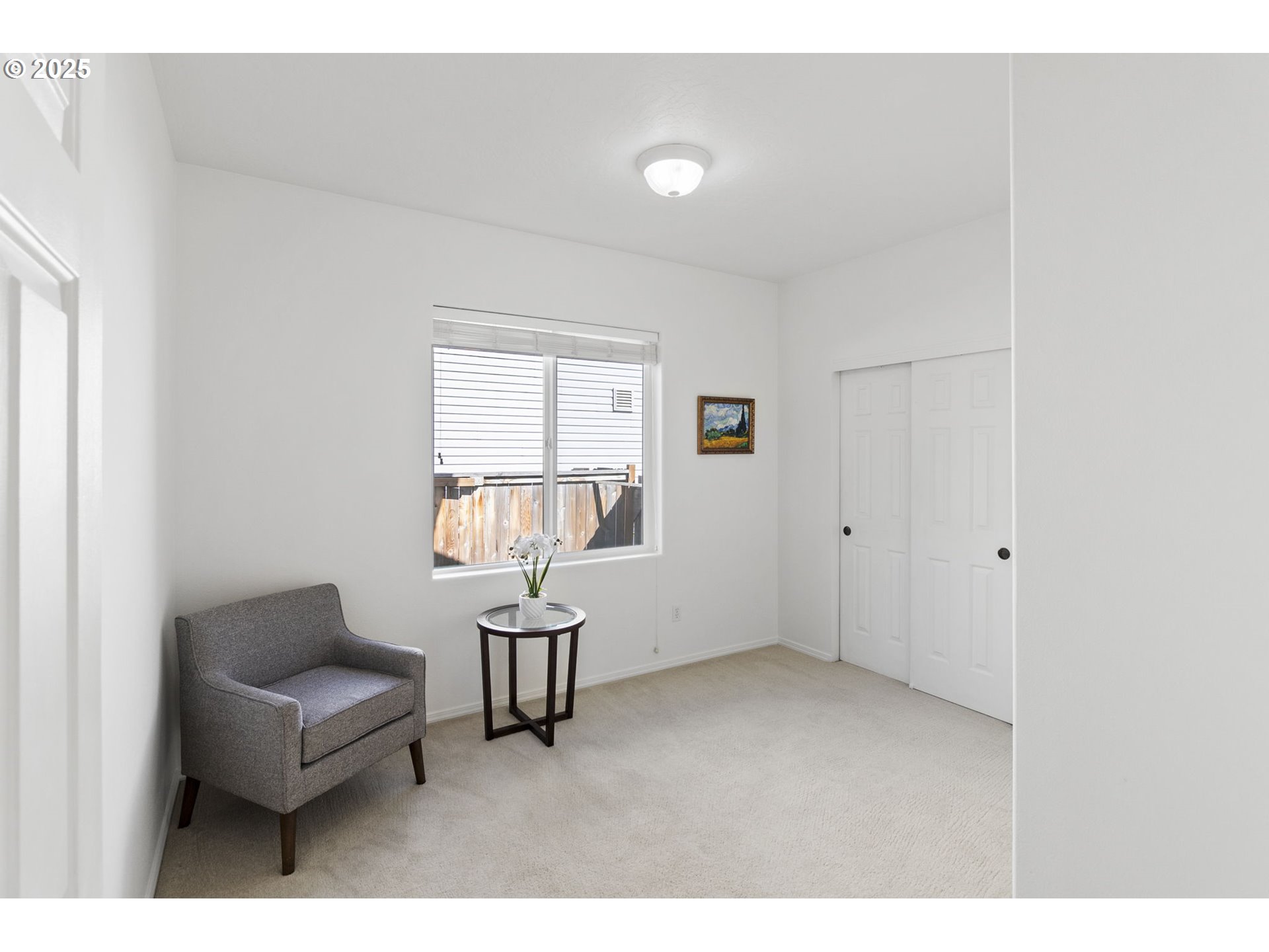 2175 Kelsey Lane Eugene, OR 97402 - Photo 15 of 27 a living room with furniture and a window