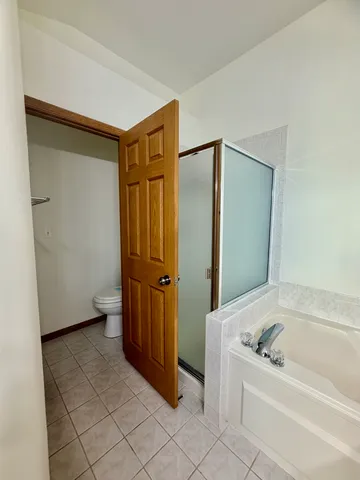 $377,900 | 4 Haverton Court, Streamwood, IL 60107