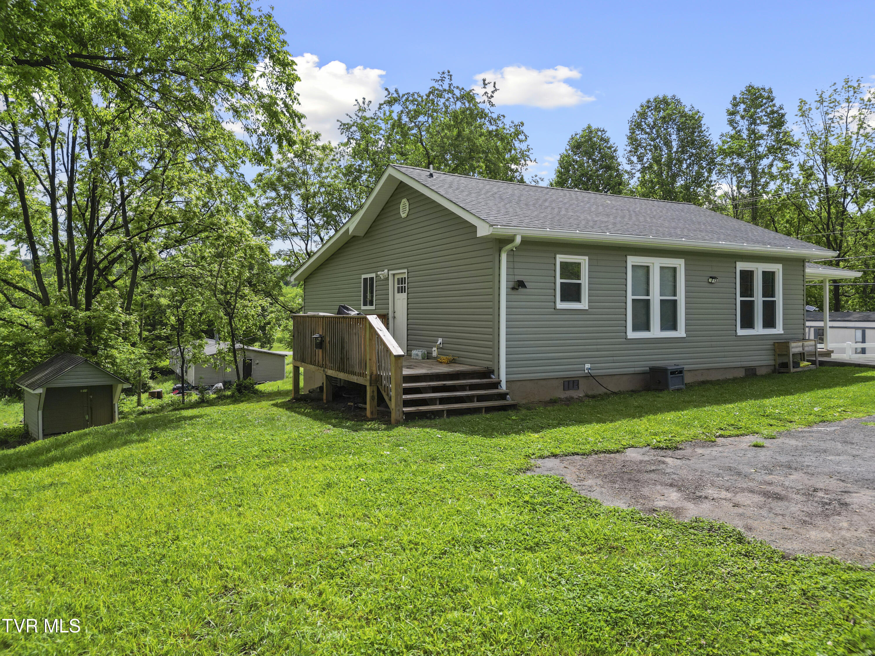 150 Big Springs Road Elizabethton, TN 37643 - Photo 4 of 33 DJI_0277