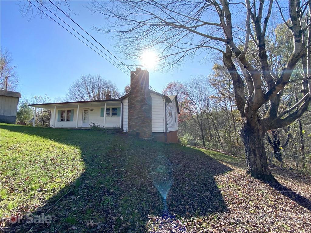 212 Phillips Road Spruce Pine, NC 28777 - Photo 16 of 25 Gallery Image 16
