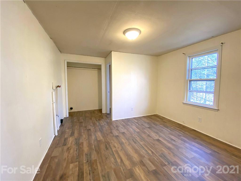 212 Phillips Road Spruce Pine, NC 28777 - Photo 10 of 25 Gallery Image 10
