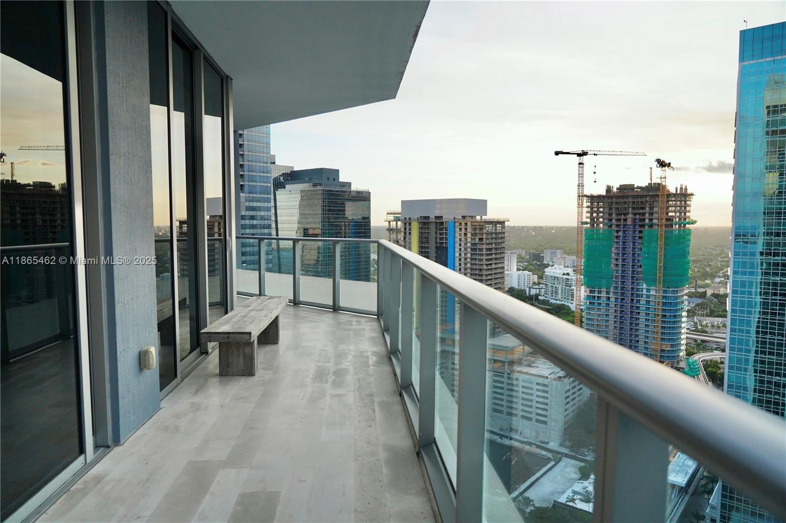 1300 Brickell Bay Drive, Unit 3701 Miami, FL 33131 - Photo 27 of 30