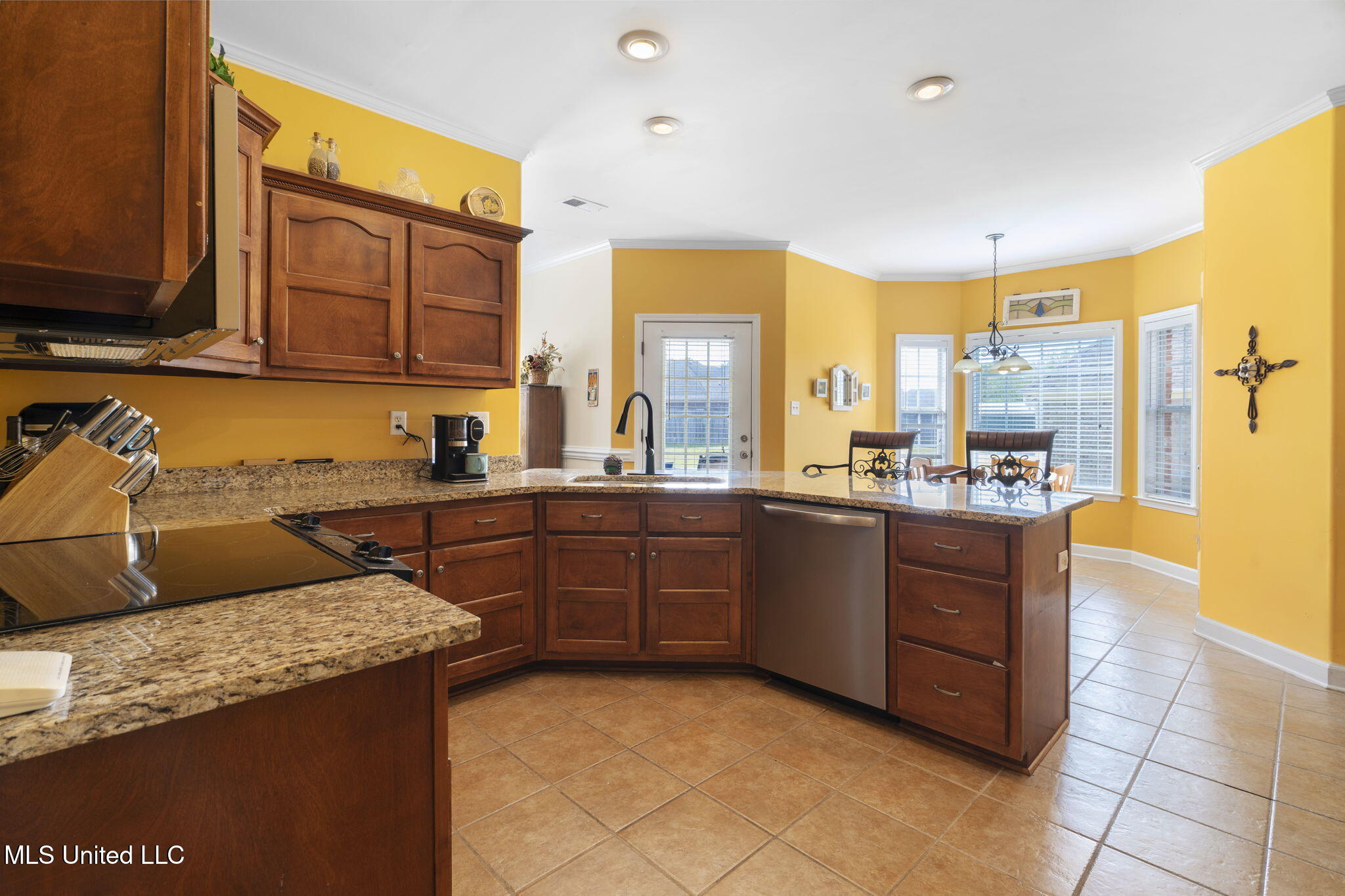 69 Lake Pointe Drive Hernando, MS 38632 - Photo 11 of 22 8-web-or-mls-69 Lake Pointe Dr-08