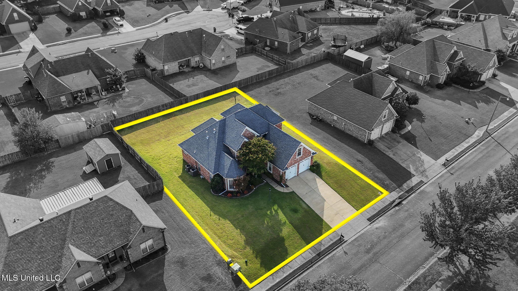 69 Lake Pointe Drive Hernando, MS 38632 - Photo 6 of 22 29-web-or-mls-69 Lake Pointe Dr-29