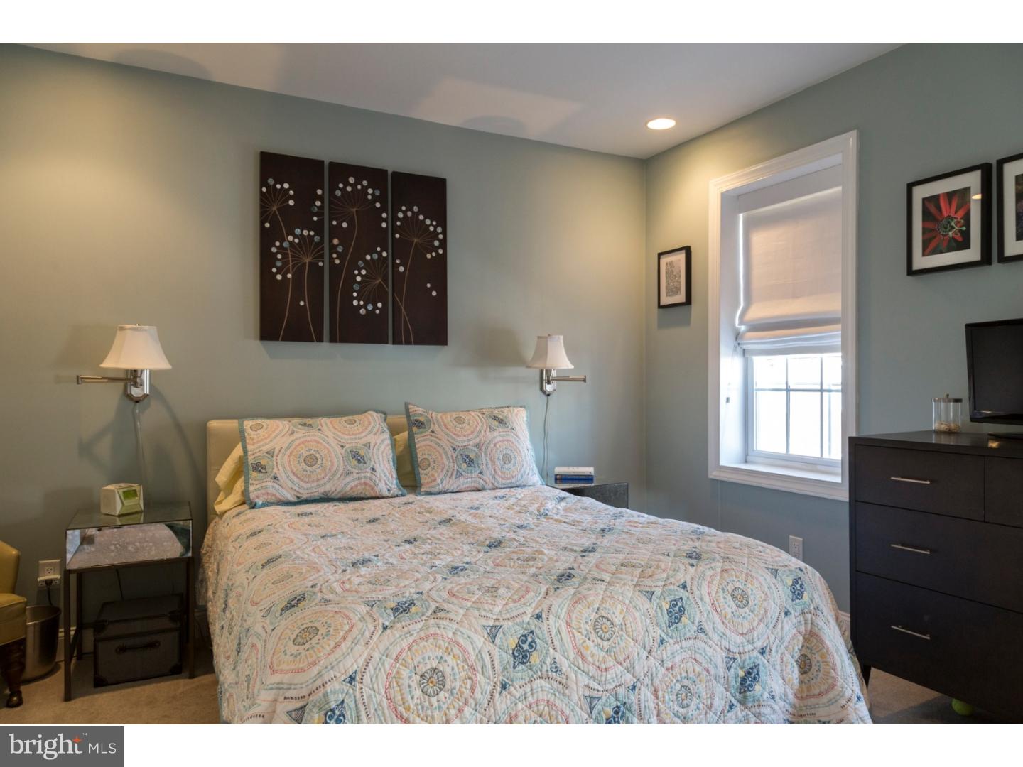 2012 Carpenter Street Philadelphia, PA 19146 - Photo 14 of 20