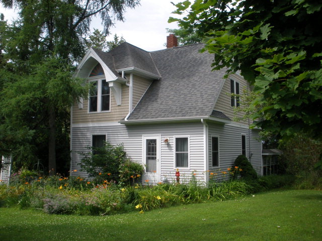 4413 Cherry Road Sturgeon Bay, WI 54235 - Photo 1 of 1 Main View