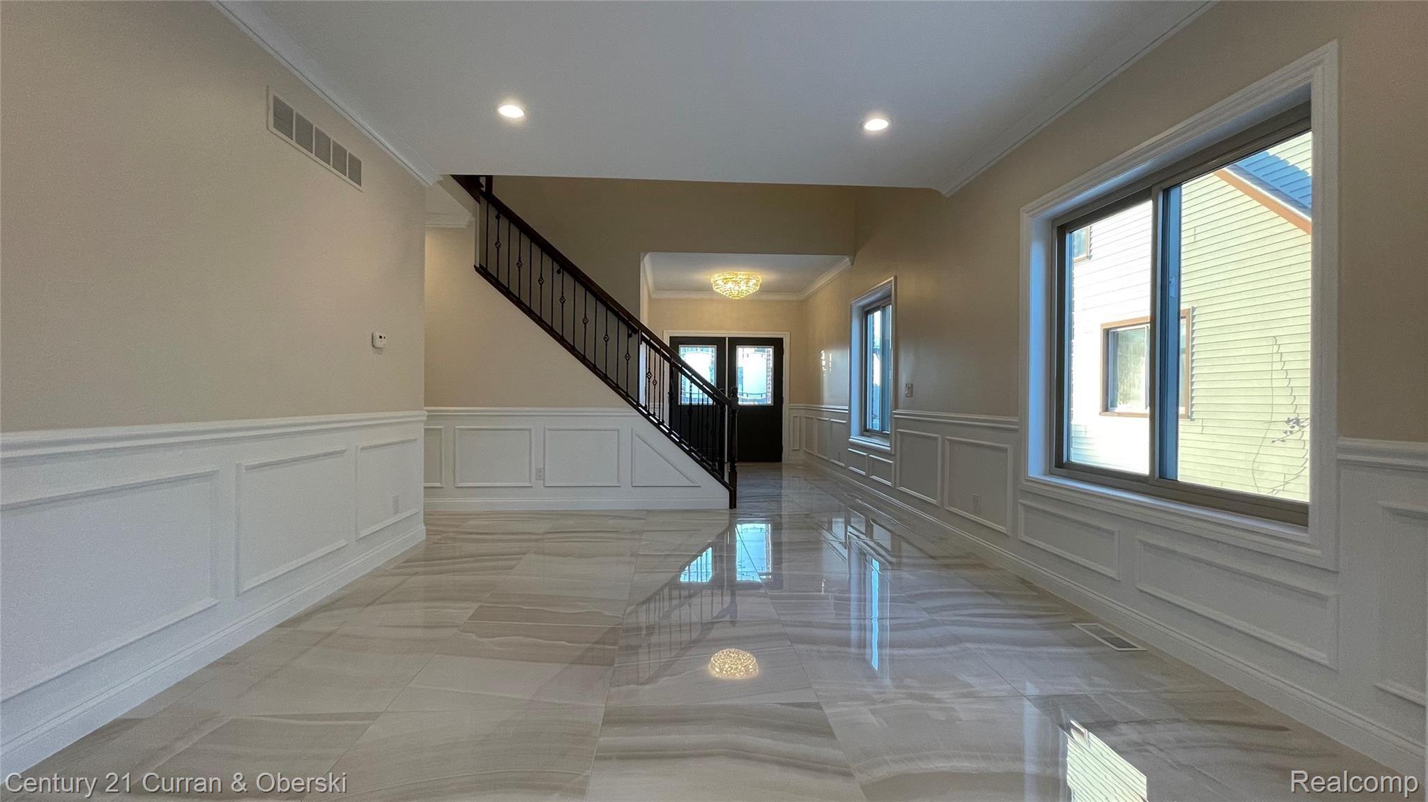 7448 Coleman Street Dearborn, MI 48126 - Photo 11 of 66 47DD115E-BC3A-4078-8BF6-878D167A87BB.jpeg