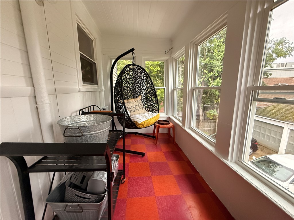 215 Rochambeau Avenue Providence, RI 02906 - Photo 33 of 42