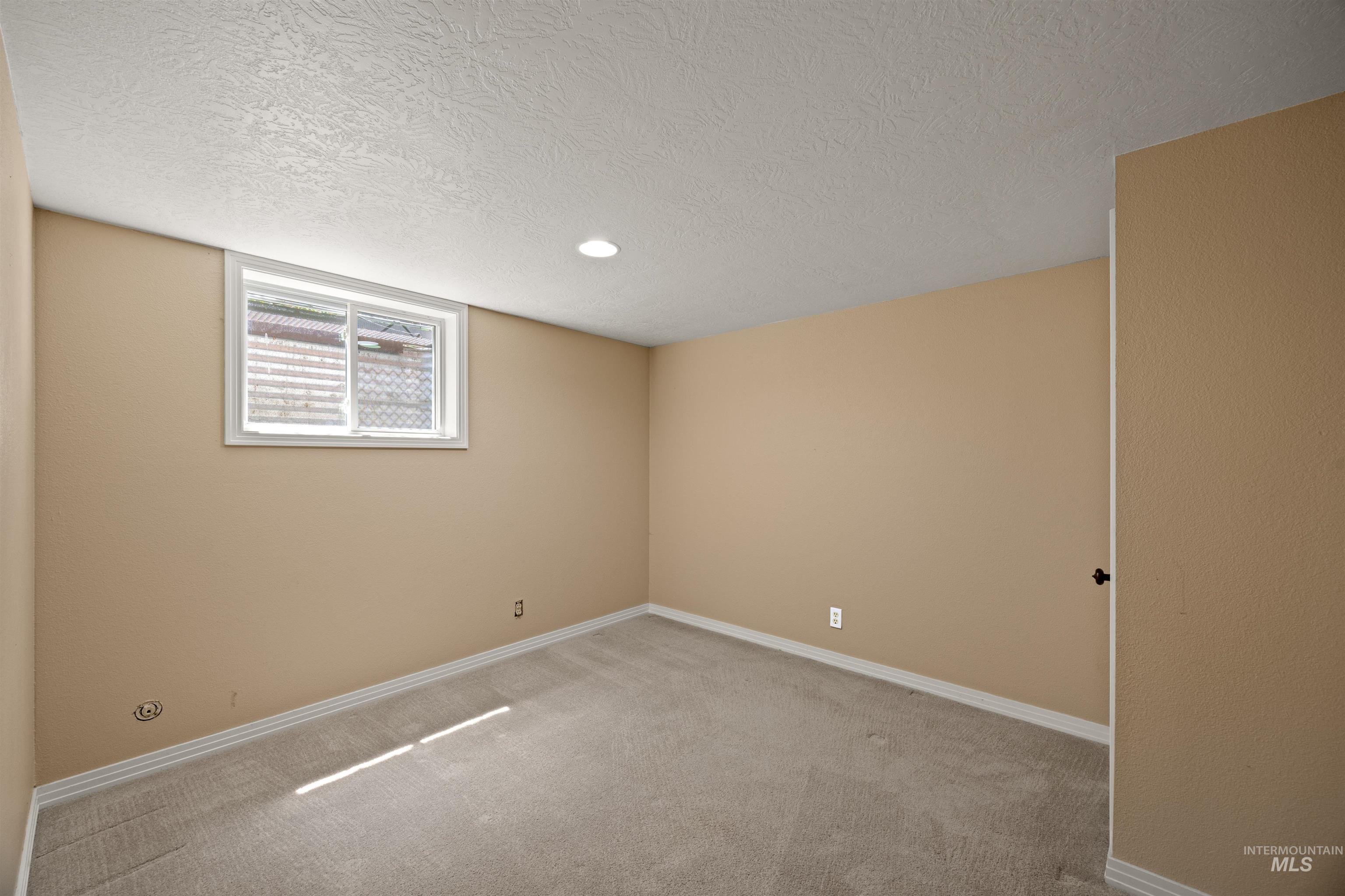 2914 North Alamo Road Boise, ID 83704 - Photo 34 of 50