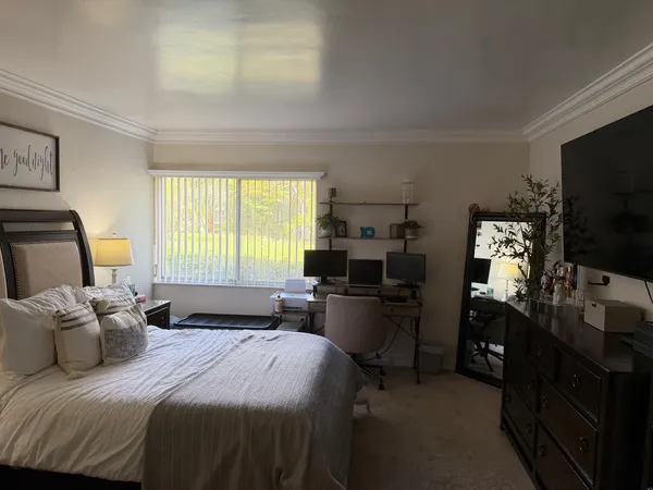 $165,000 | 711 North Pine Island Road, Unit 104, Plantation, FL 33324