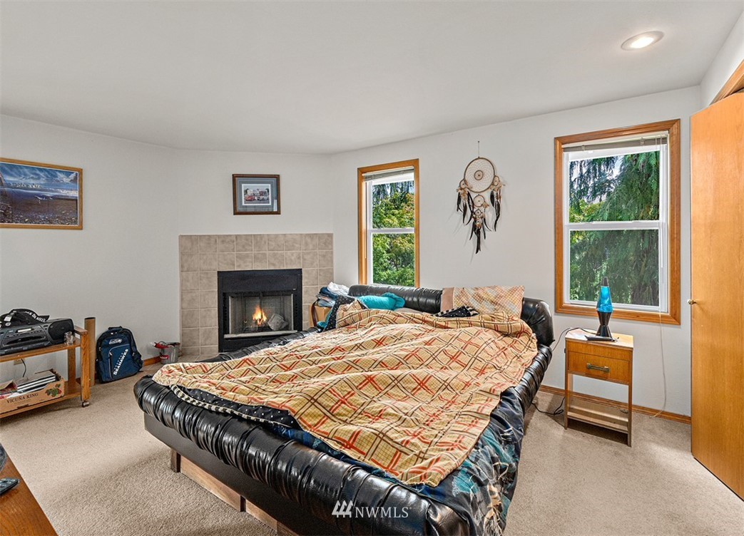 2428 182nd Place Southeast Bothell, WA 98012 - Photo 11 of 14 Gallery Image 11