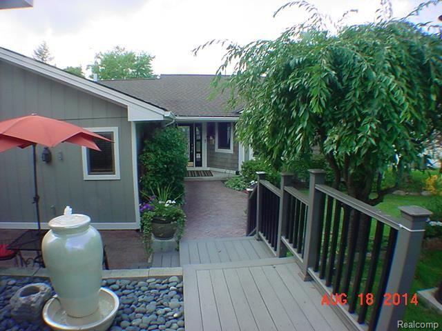 9175 Evee Road Clarkston, MI 48348 - Photo 8 of 19 DSC01860.jpg