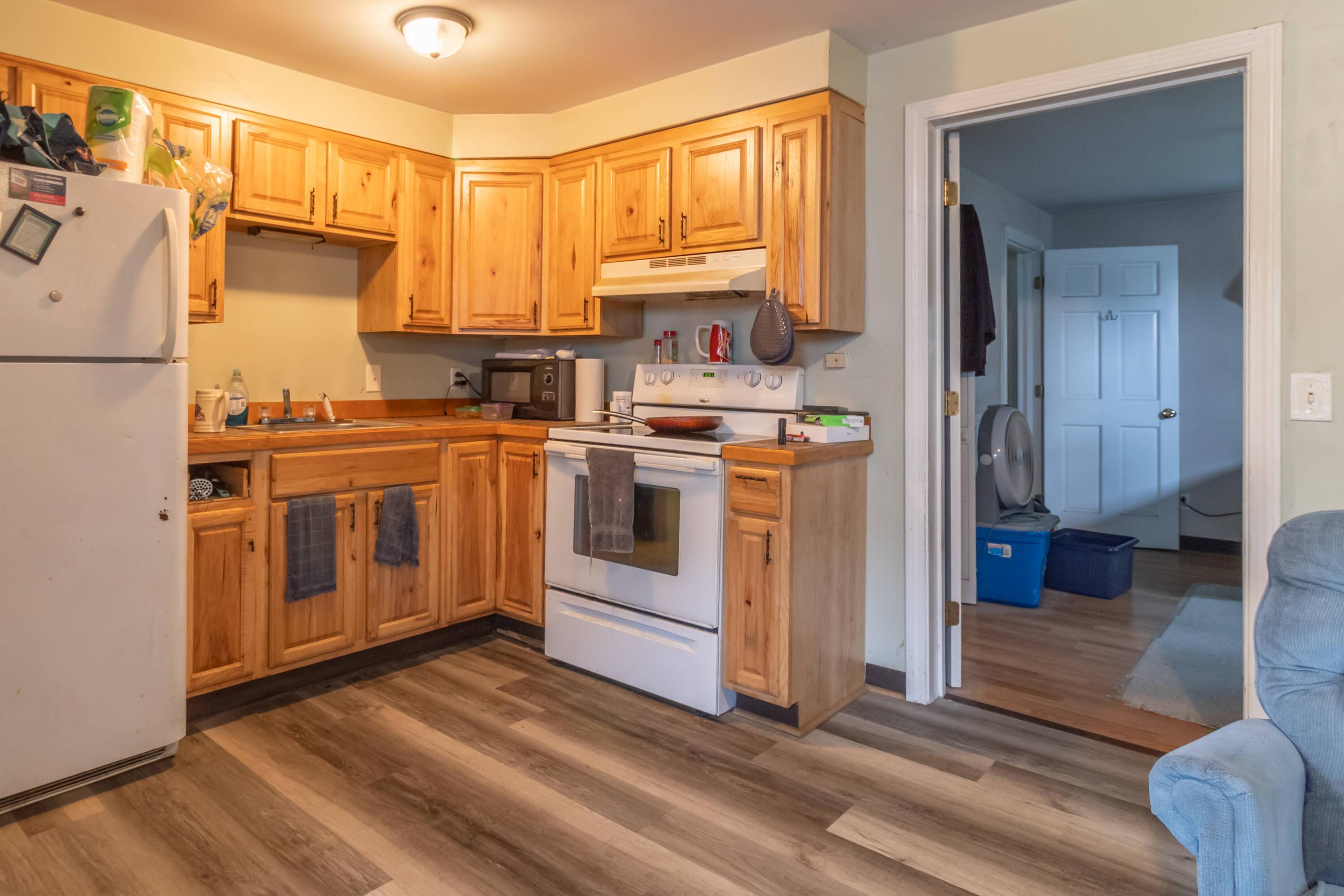 49 Foster Street Ellsworth, ME 04605 - Photo 11 of 39 49 Foster Street Int-Ext-6