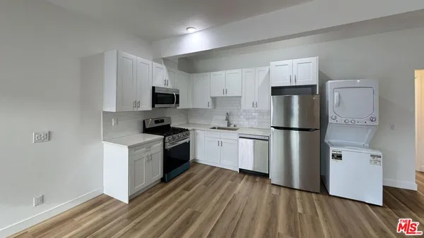 $2,750 | 3630 Midvale Avenue, Unit 1, Los Angeles, CA 90034